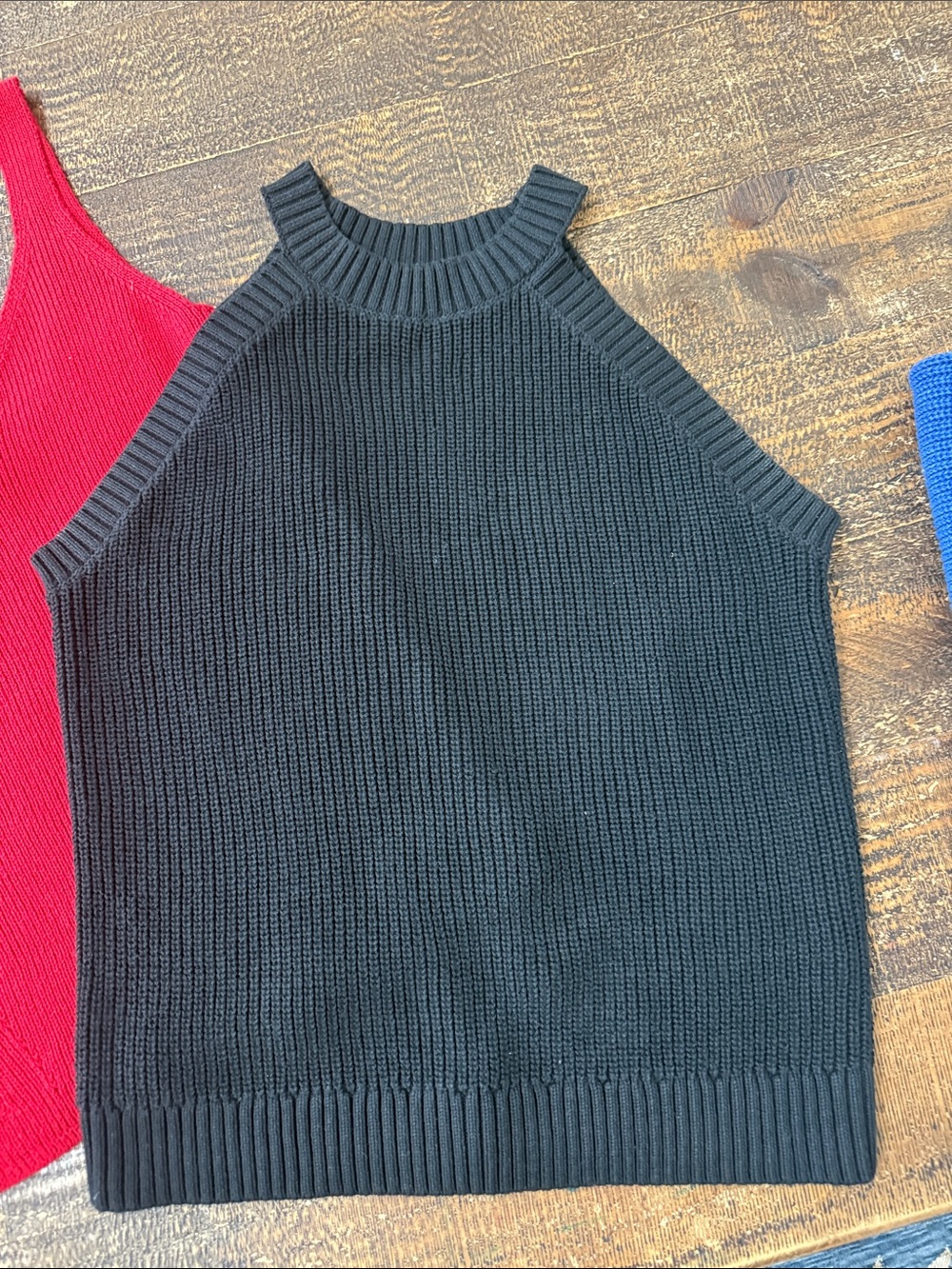 Qty 3 Old Navy Red, Royal Blue & Black Knit Tank Tops - Picture 5 of 8